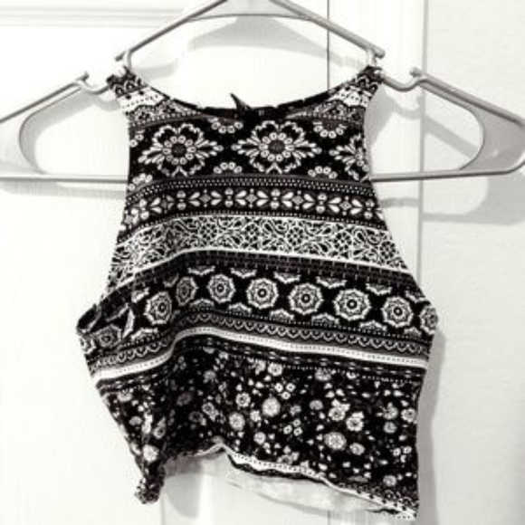 Charlotte Russe Tops - Crop Top